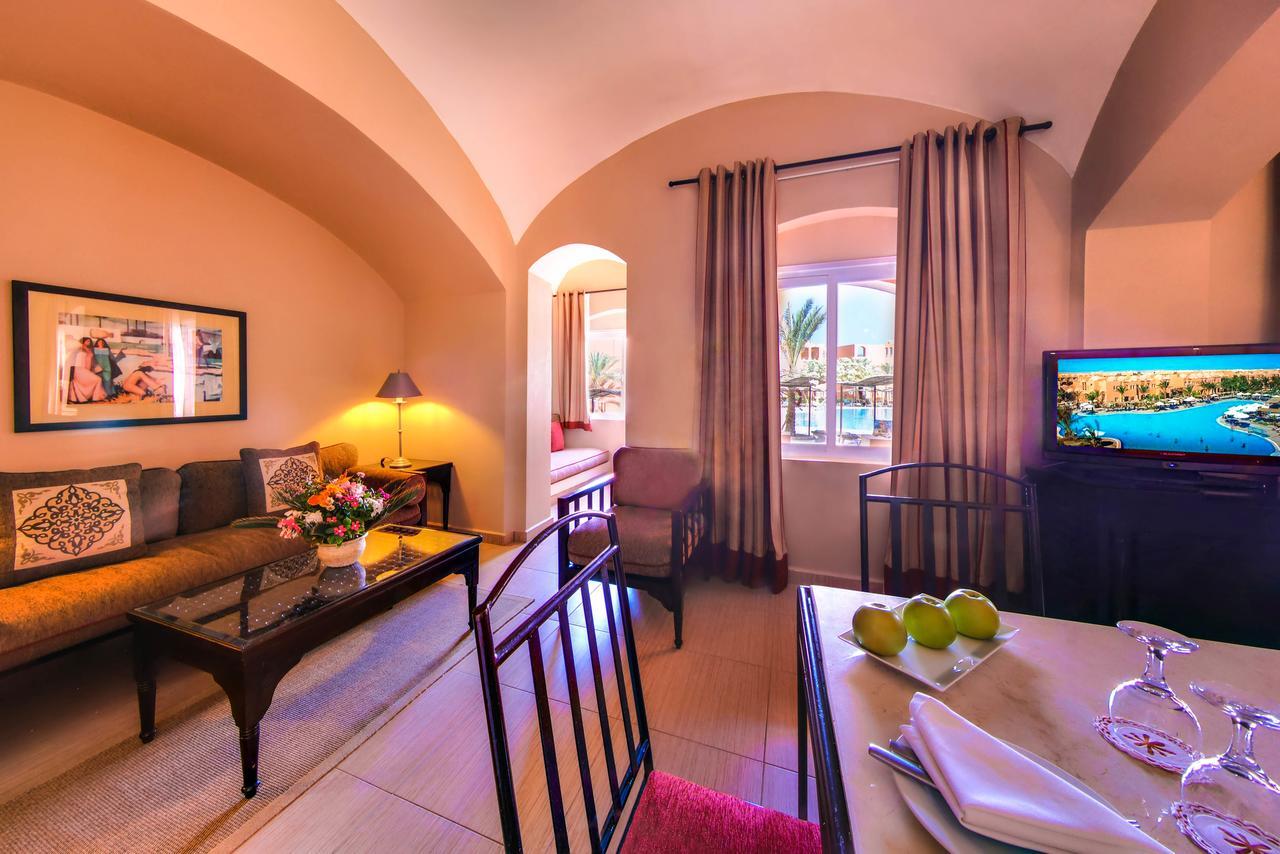 Jaz Makadi Oasis Club Hotel Екстериор снимка