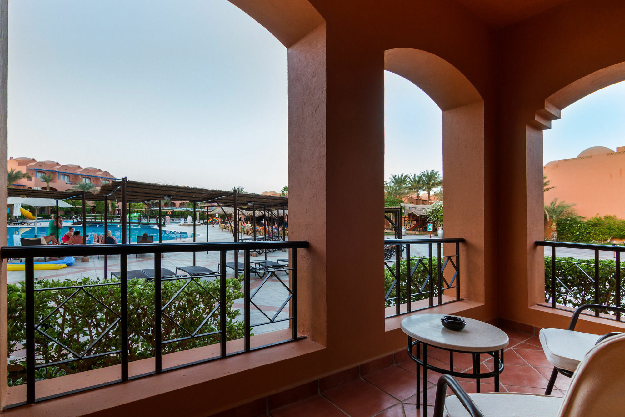Jaz Makadi Oasis Club Hotel Екстериор снимка